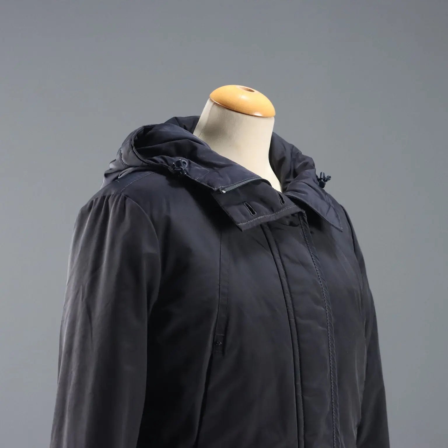 Peuterey Down Jacket UK Size 14 Italy Second Hand - UK Size 14 | Clothing & House Linens | Second hand