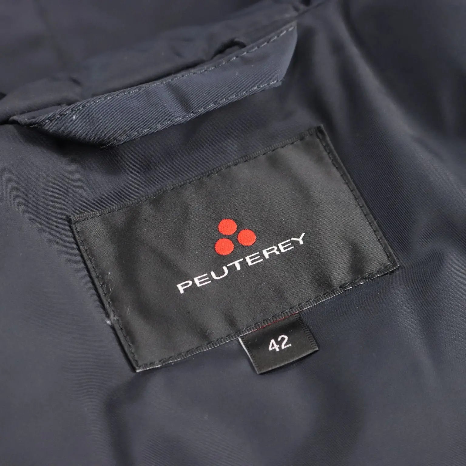 Peuterey Down Jacket UK Size 14 Italy Second Hand - UK Size 14 | Clothing & House Linens | Second hand