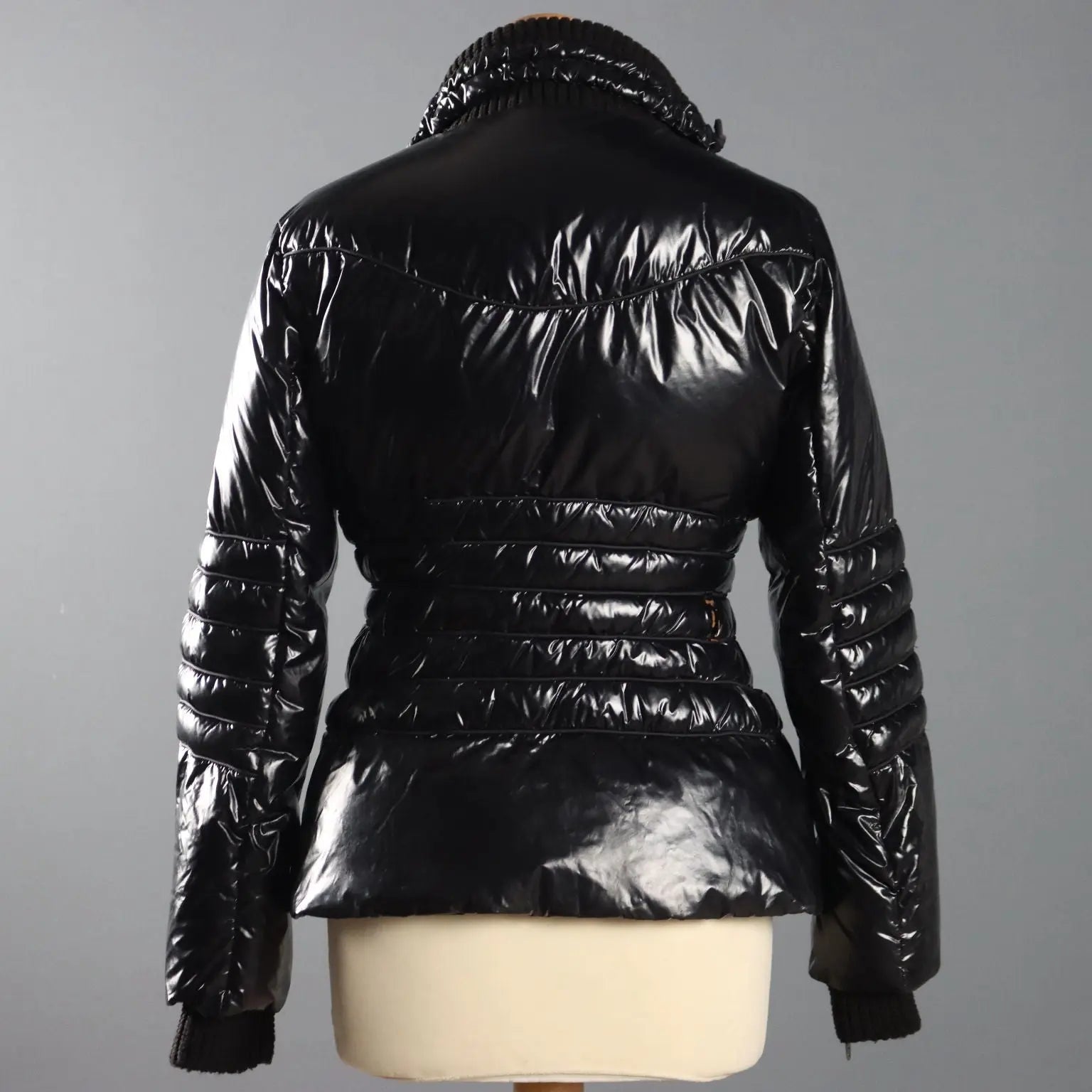 Ermanno Scervino Down Jacket UK Size 8 Italy Second Hand - UK Size 8 | Clothing & House Linens | Second hand