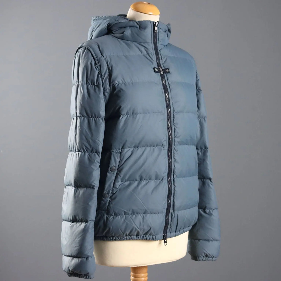 Herno Down Jacket for Women UK Size 8/10 Second Hand - UK Size 8/10 | Clothing & House Linens | Second hand