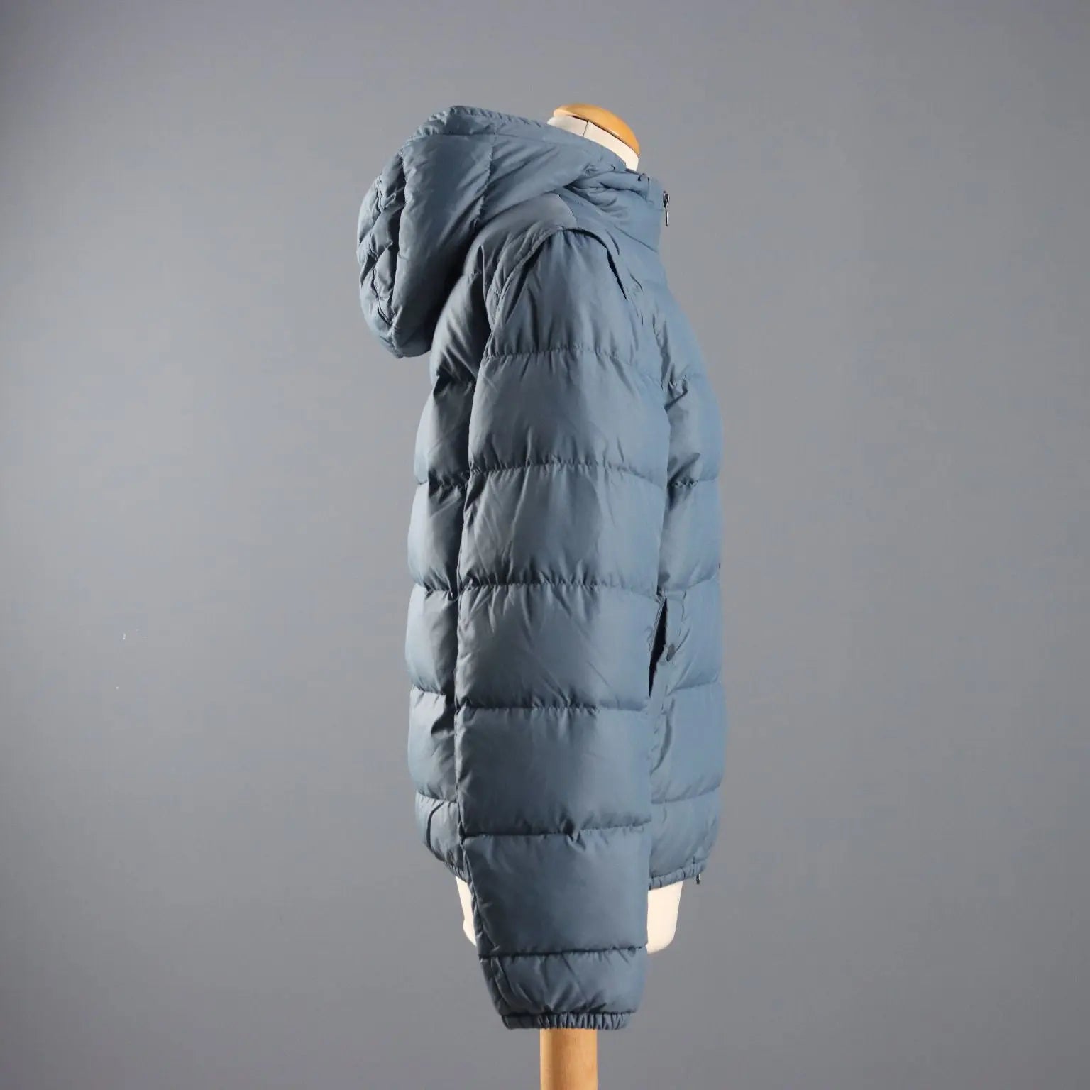 Herno Down Jacket for Women UK Size 8/10 Second Hand - UK Size 8/10 | Clothing & House Linens | Second hand