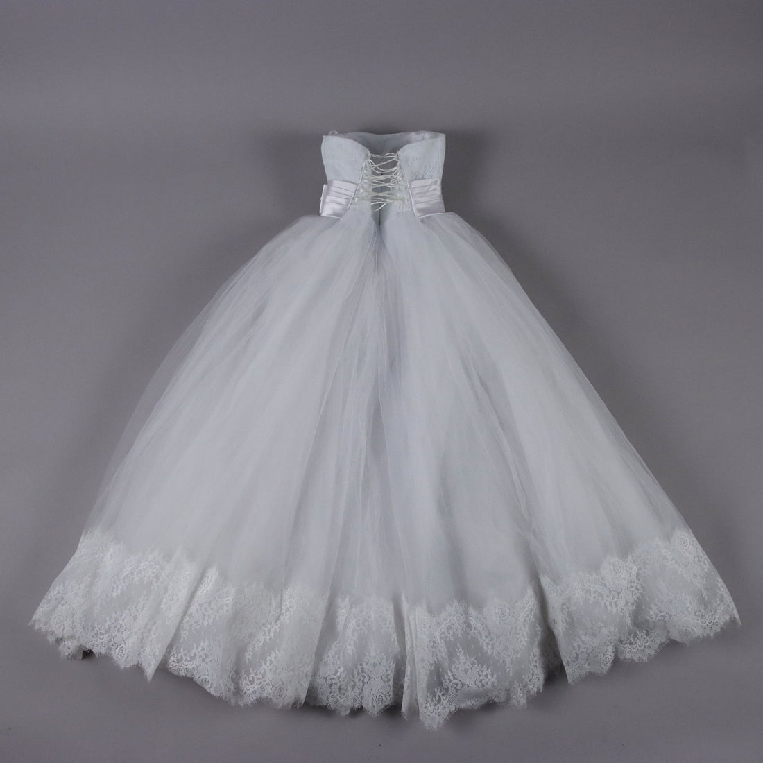 Second Hand InterTex Wedding Dress Size 14 Lace Bow - UK Size 14 | Clothing & House Linens  Second hand