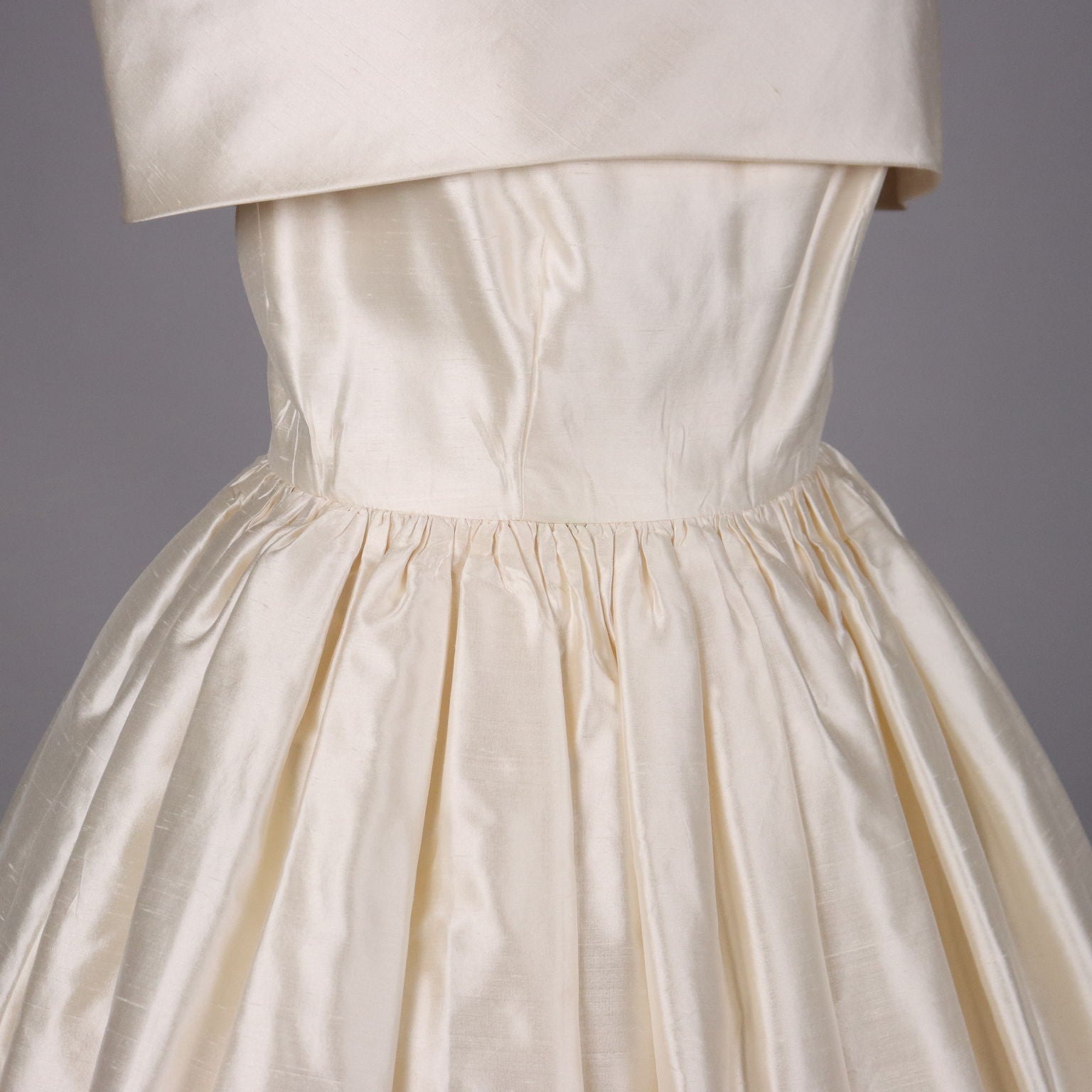 Second Hand Wedding Dress Le Spose di Gio Shantung Silk Italy | Clothing & House Linens  Second hand