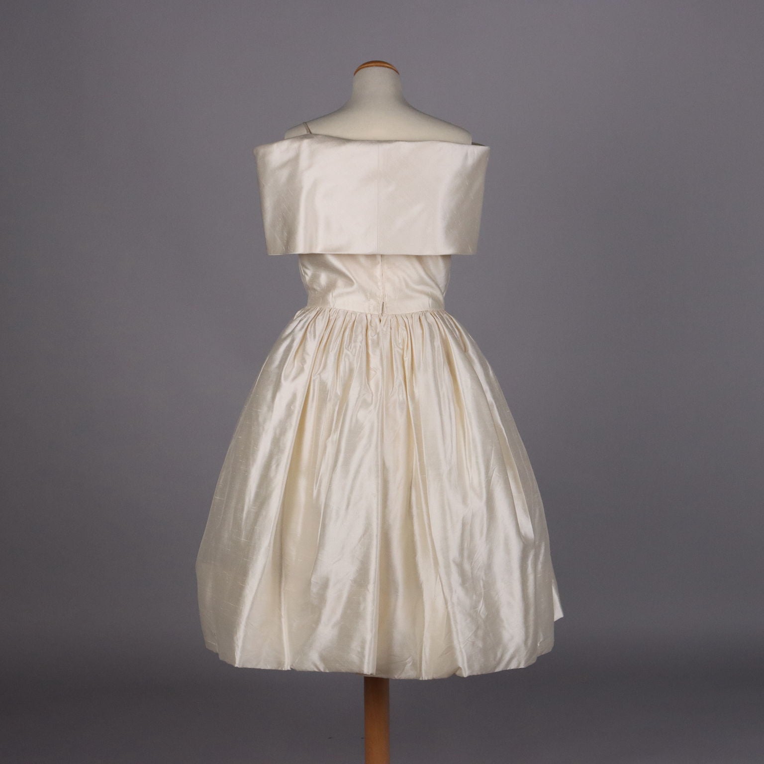 Second Hand Wedding Dress Le Spose di Gio Shantung Silk Italy | Clothing & House Linens  Second hand