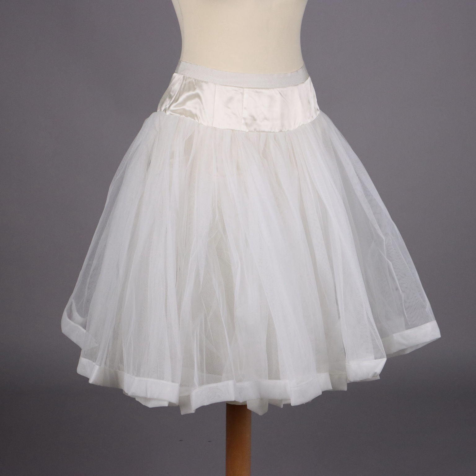 Second Hand Wedding Dress Le Spose di Gio Shantung Silk Italy | Clothing & House Linens  Second hand