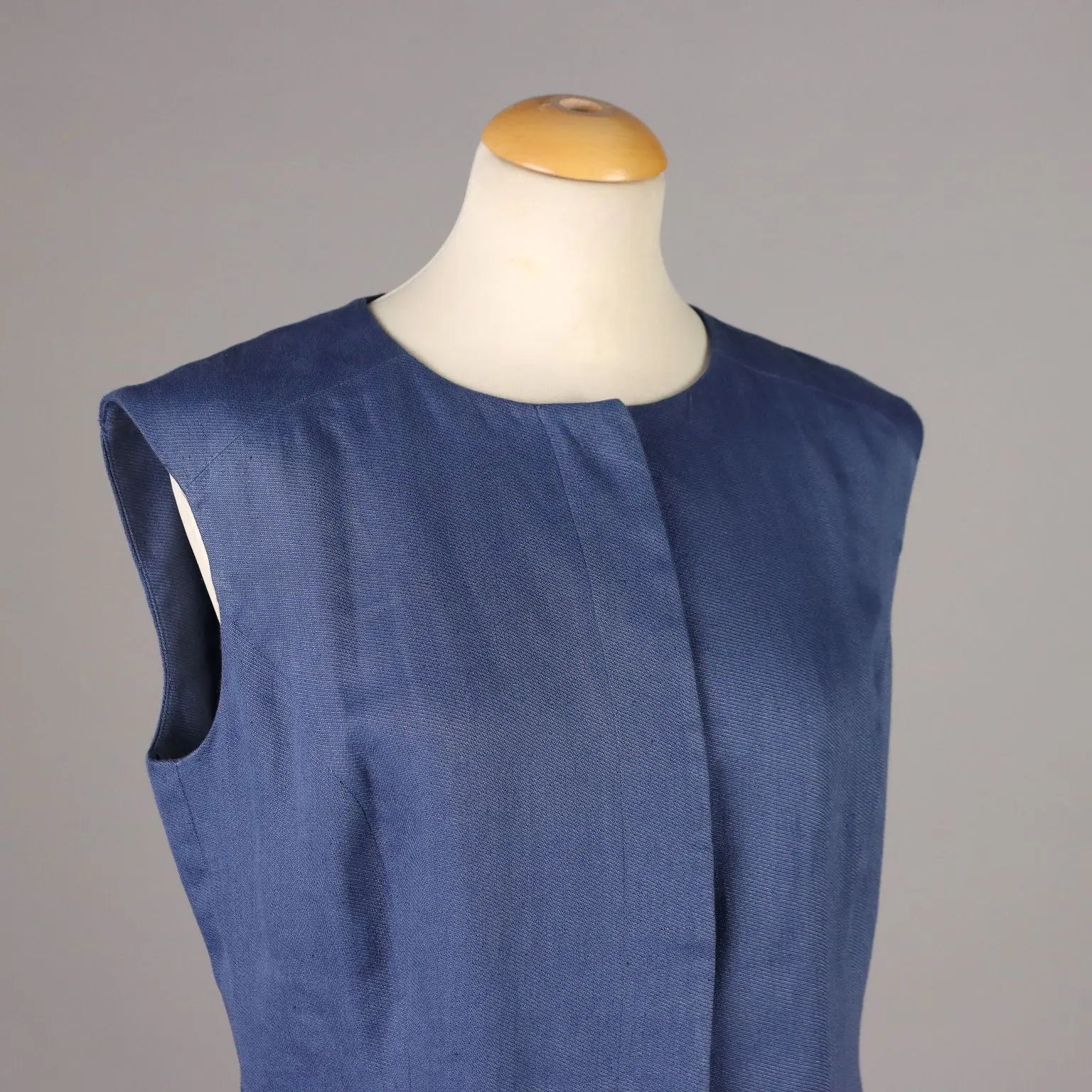 Second Hand Waistcoat by L. Spagnoli Linen UK Size 14 Italy - UK Size 14 | Clothing & House Linens | Second hand