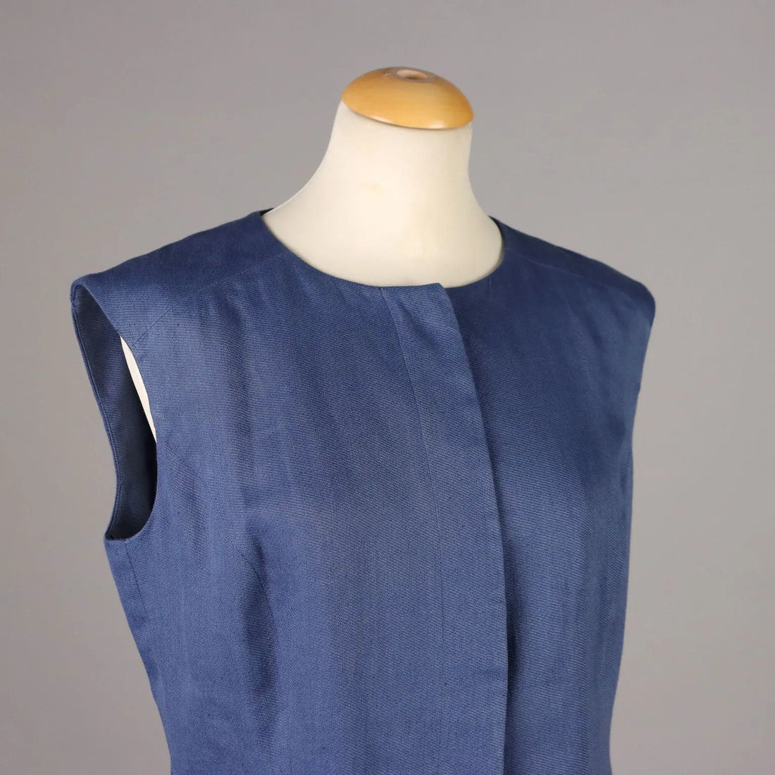 Second Hand Waistcoat by L. Spagnoli Linen UK Size 14 Italy - UK Size 14 | Clothing & House Linens | Second hand