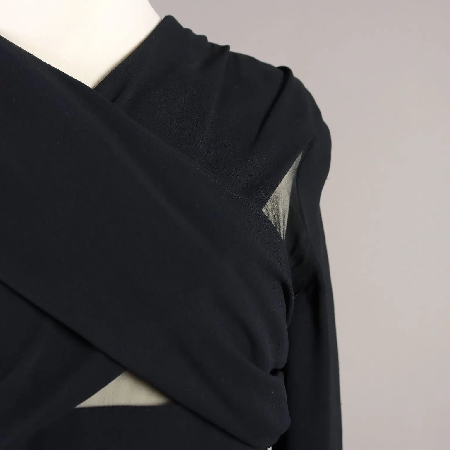 Giorgio Armani Dress Pure Silk UK Size 14 Italy Second Hand - UK Size 14 | Clothing & House Linens | Second hand