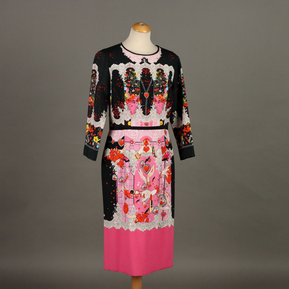  | Clothing & House Linens  Second hand