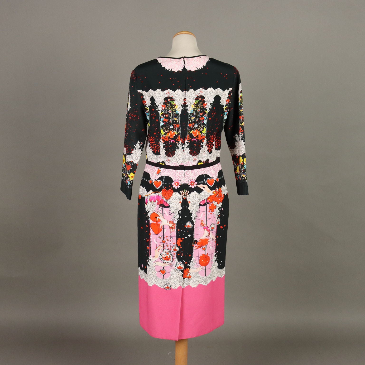  | Clothing & House Linens  Second hand