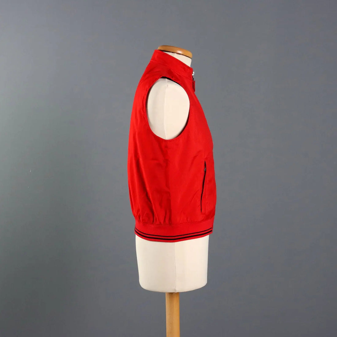 Prada Luna Rossa Vest Polyester UK Size 12 Second Hand Italy - UK Size 12 | Clothing & House Linens | Second hand