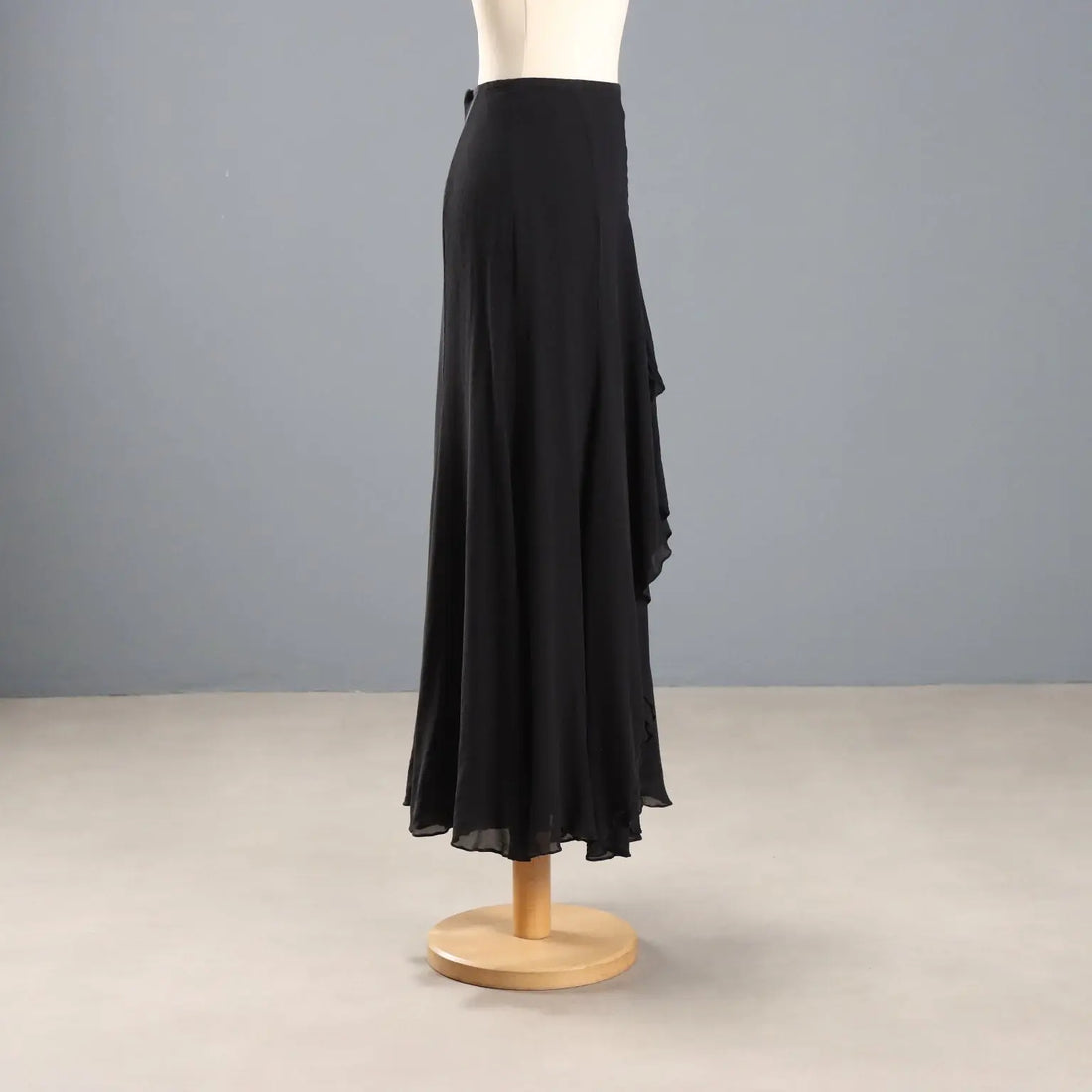 Escada Long Silk Skirt UK Size 12/14 Second Hand Germany