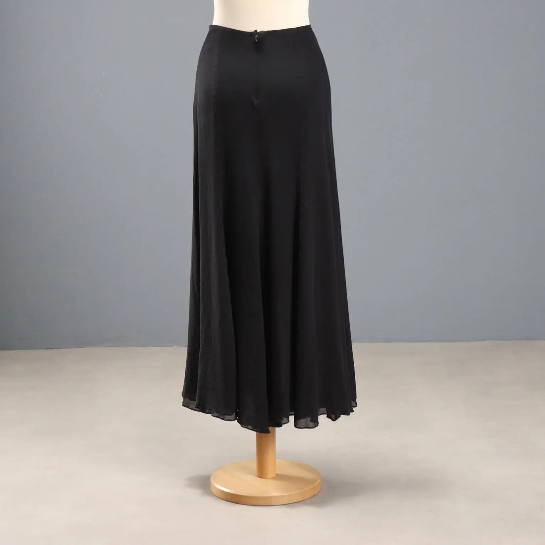 Escada Long Silk Skirt UK Size 12/14 Second Hand Germany