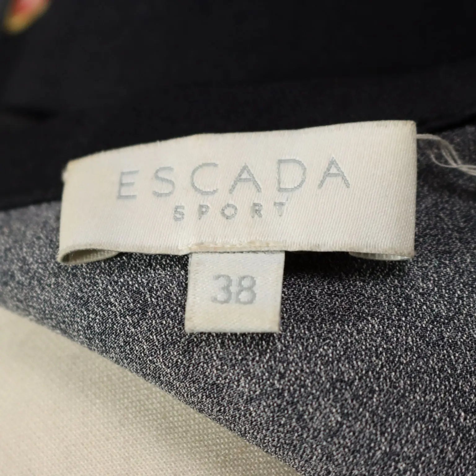 Escada Sport Midi Dress Viscosa with Print UK Size 12 Second Hand - UK Size 12 | Clothing & House Linens | Second hand