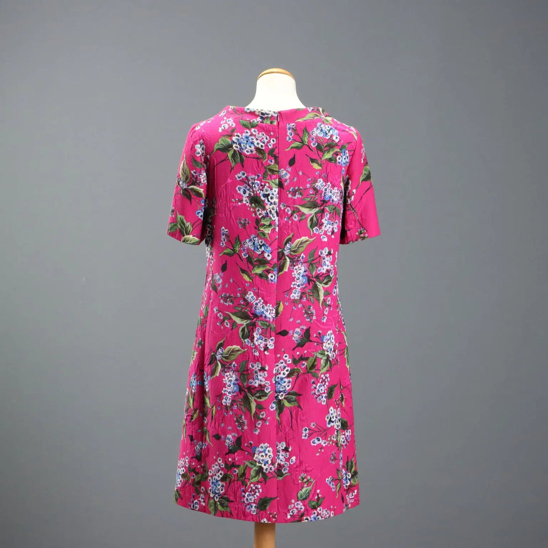 Escada Floral Dress Brocade Fabric Flower Pattern UK Size 12/14 - UK Size 12/14 | Clothing & House Linens | Second hand