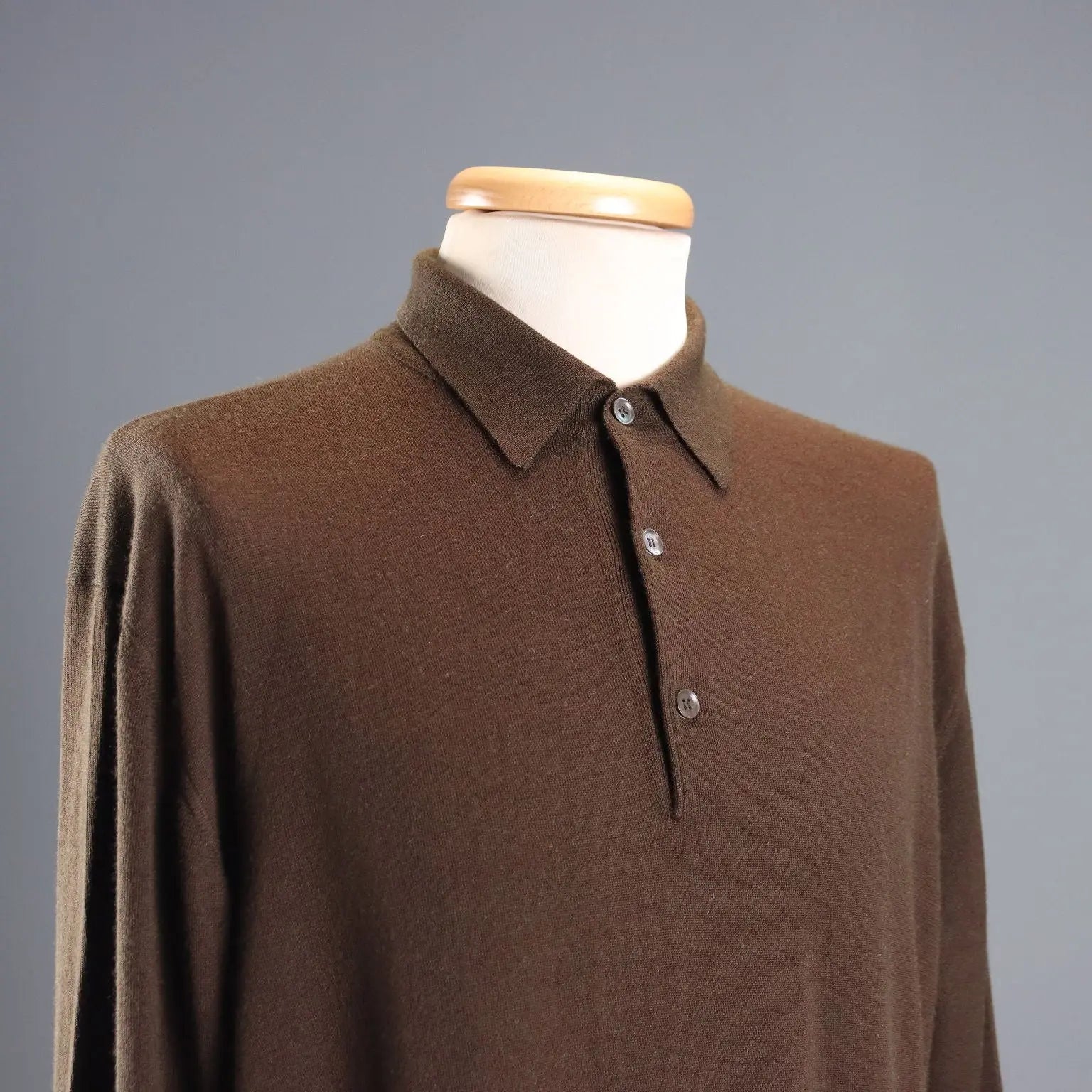 Loro Piana Men's Polo Brown Cashmere Silk UK Size 44 Second Hand - UK Size 44 | Clothing & House Linens | Second hand