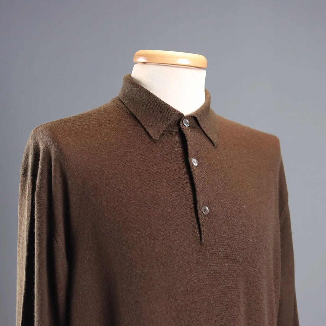 Loro Piana Men's Polo Brown Cashmere Silk UK Size 44 Second Hand - UK Size 44 | Clothing & House Linens | Second hand