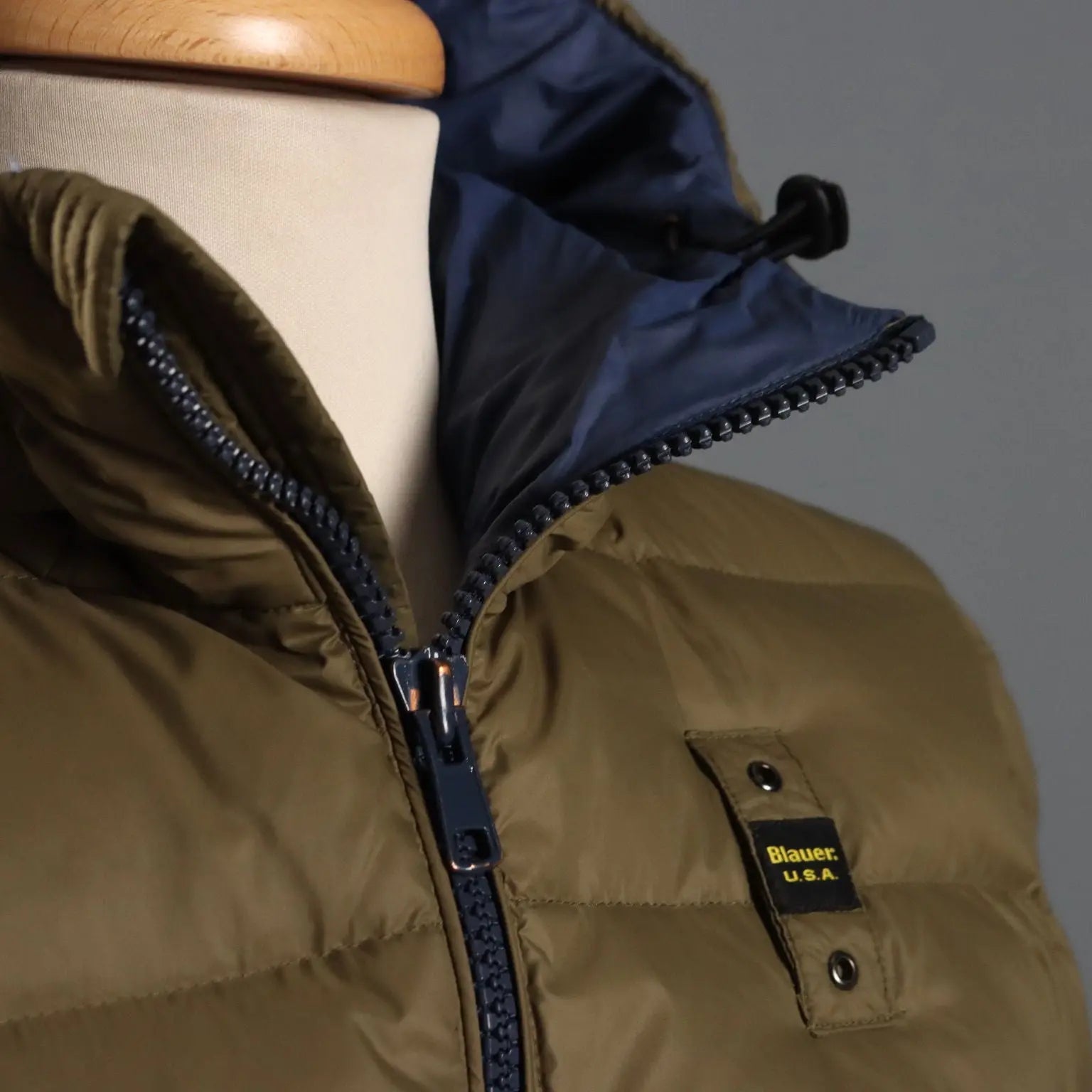 Blauer Men's Down Jacket Poliammide UK Size 36 Second Hand - UK Size 36 | Clothing & House Linens | Second hand
