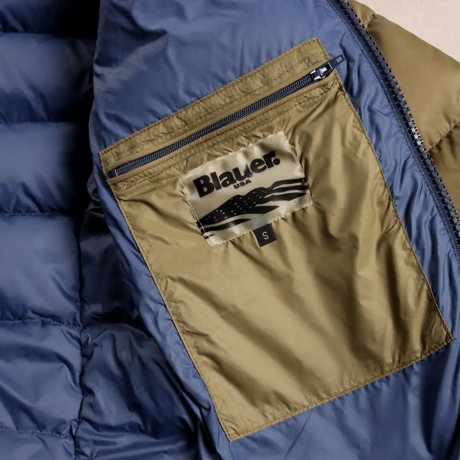 Blauer Men's Down Jacket Poliammide UK Size 36 Second Hand - UK Size 36 | Clothing & House Linens | Second hand