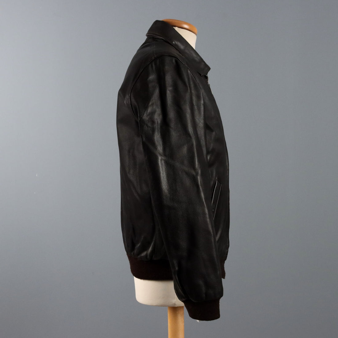 Chevignon Men's Jacket Leather Poliammide UK Size 38 Second Hand - UK Size 38 | Clothing & House Linens | Second hand