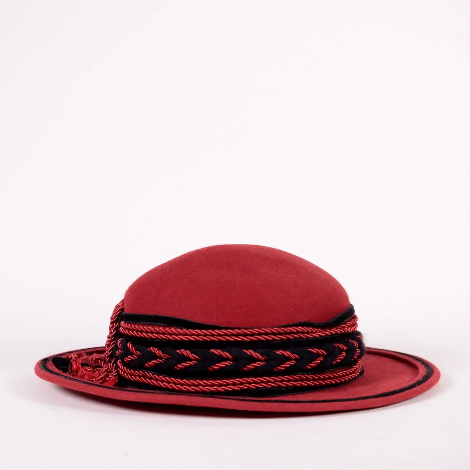 Vintage Women's Hat Red Felt Milan Italy 1960s 1970s | Clothing & House Linens | Vintage