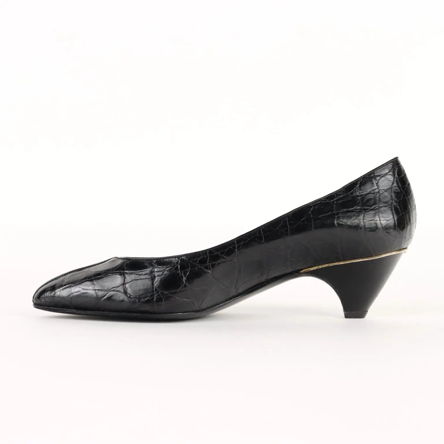 Vintage Gucci Shoes Leather N. 9 Italy 1980s-1990s - Size N. 6 | Clothing & House Linens | Vintage