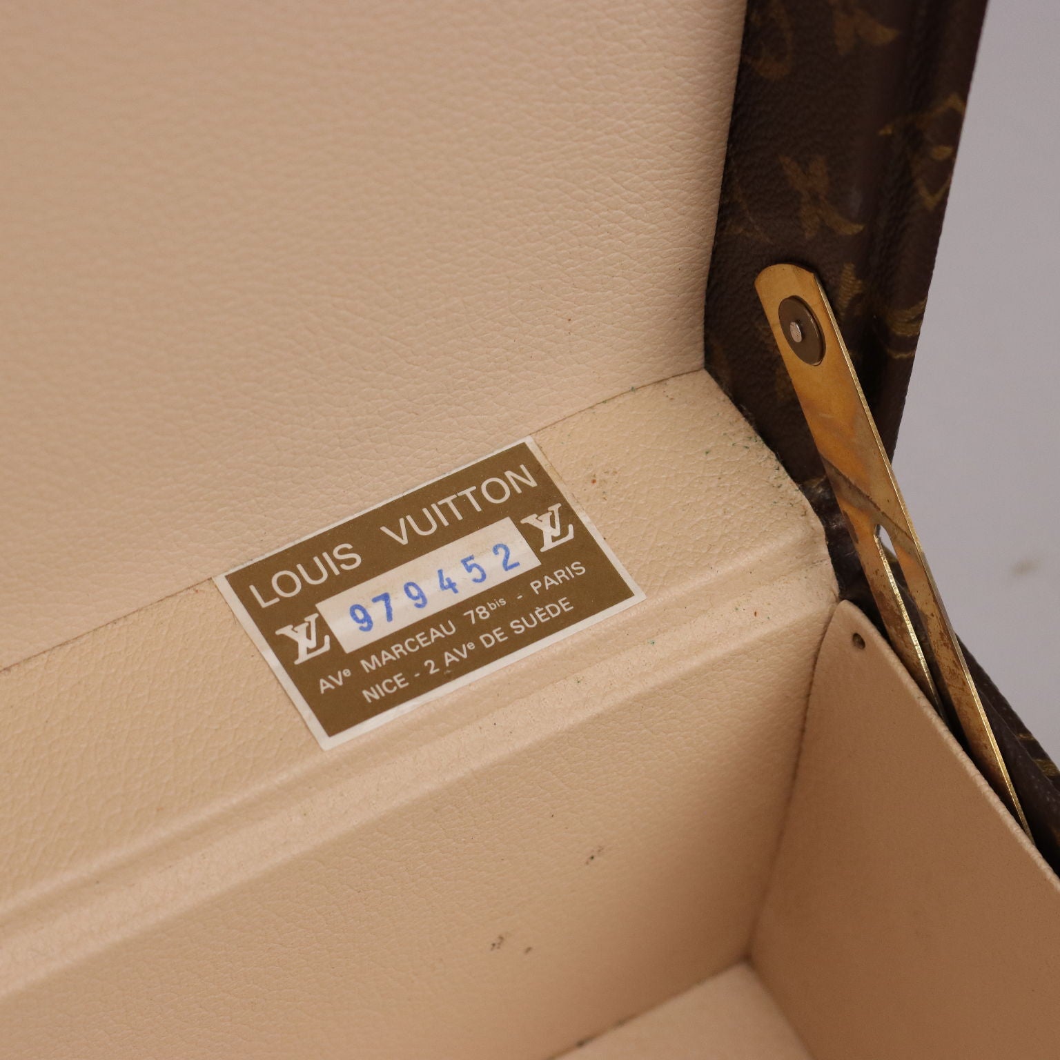  | Clothing & House Linens  Vintage