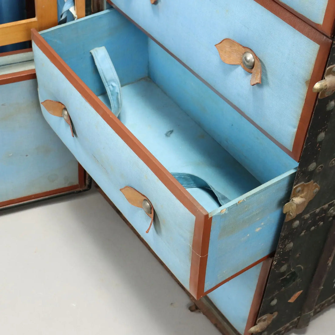 Vintage Travel Trunk Valigeria Inzaghi Leatherette Italy XX Century - Equipped Wardrobe | Clothing & House Linens | Vintage