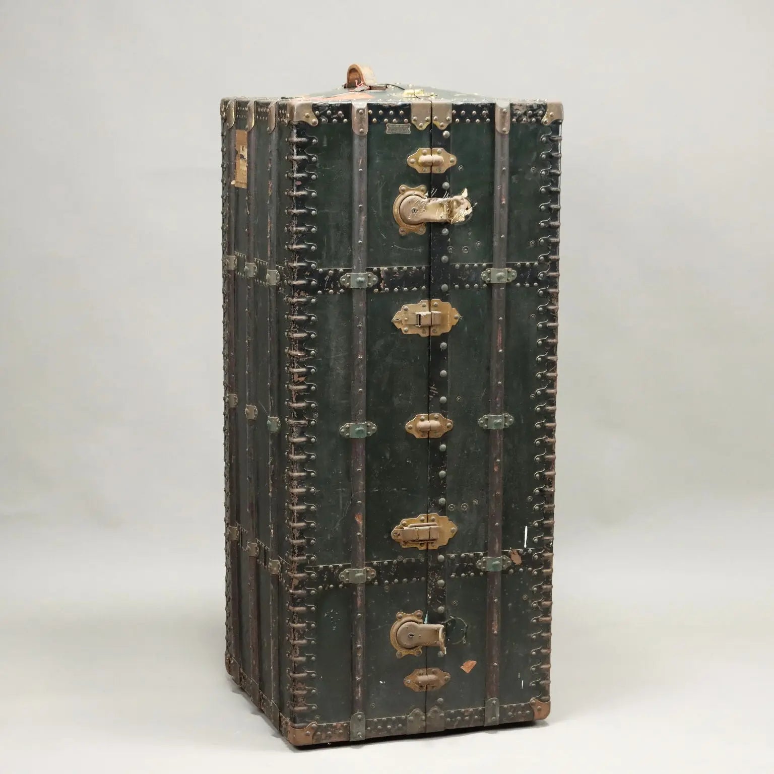 Vintage Travel Trunk Valigeria Inzaghi Leatherette Italy XX Century - Equipped Wardrobe | Clothing & House Linens | Vintage