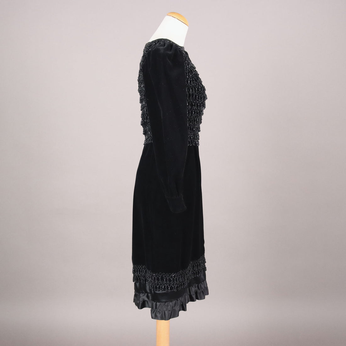  | Clothing & House Linens  Vintage