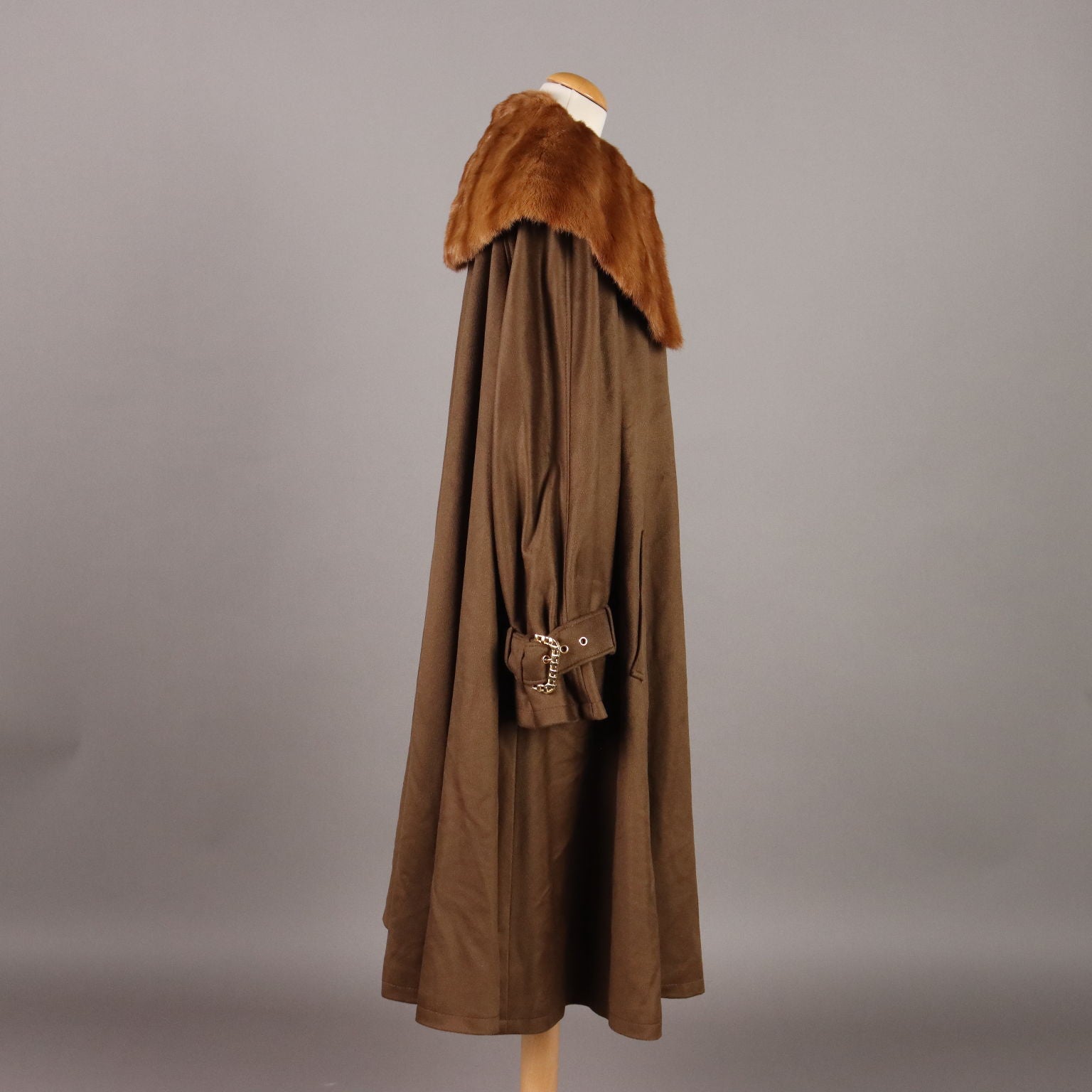  | Clothing & House Linens  Vintage