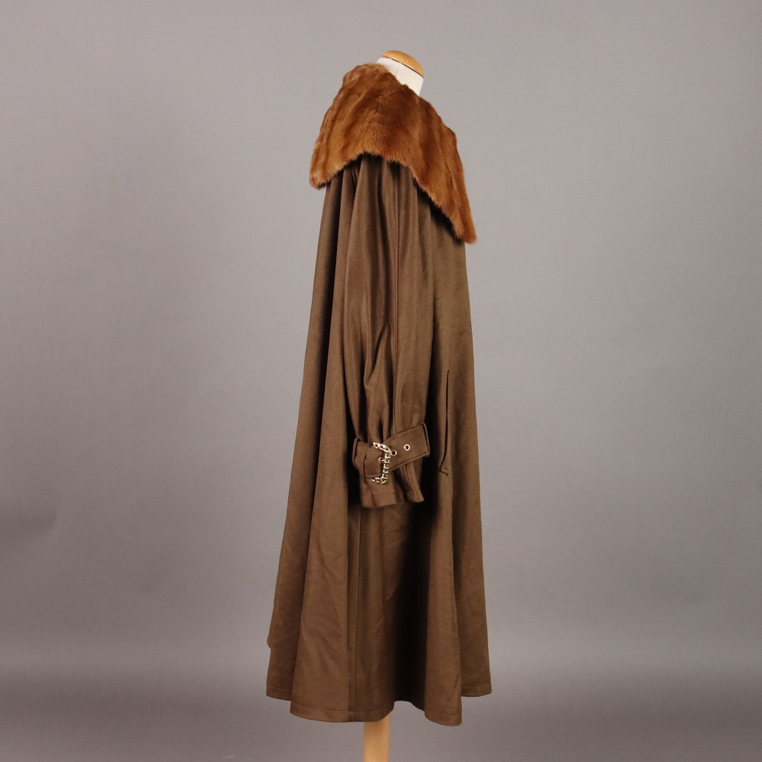  | Clothing & House Linens  Vintage