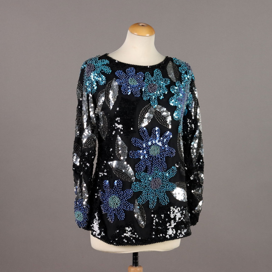  | Clothing & House Linens  Vintage