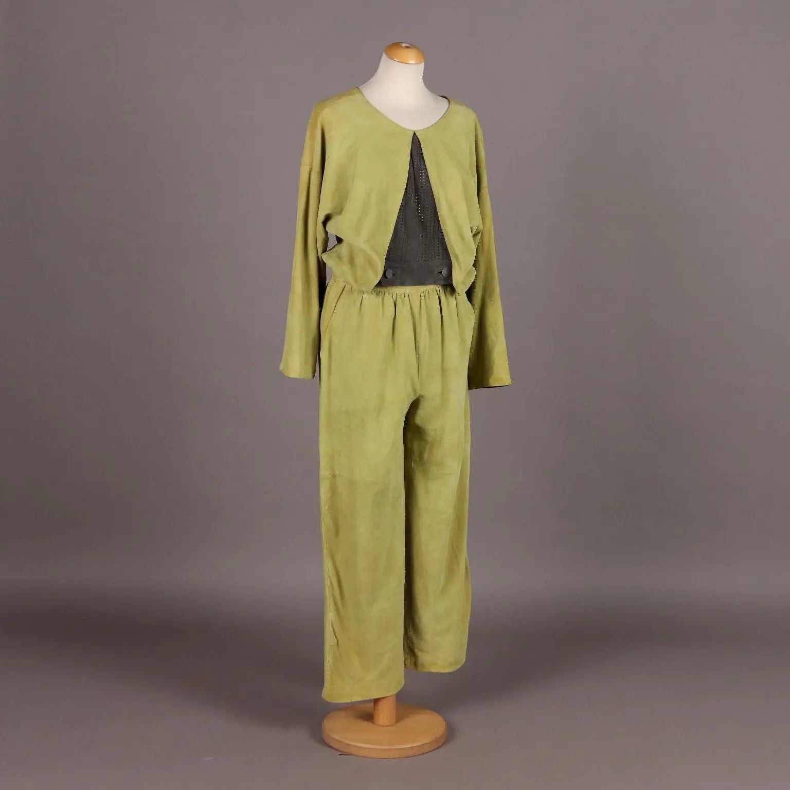 Vintage Suit Franca Mossini Suede UK Size 10 Italy 1980s-1990s - UK Size 10 | Clothing & House Linens | Vintage