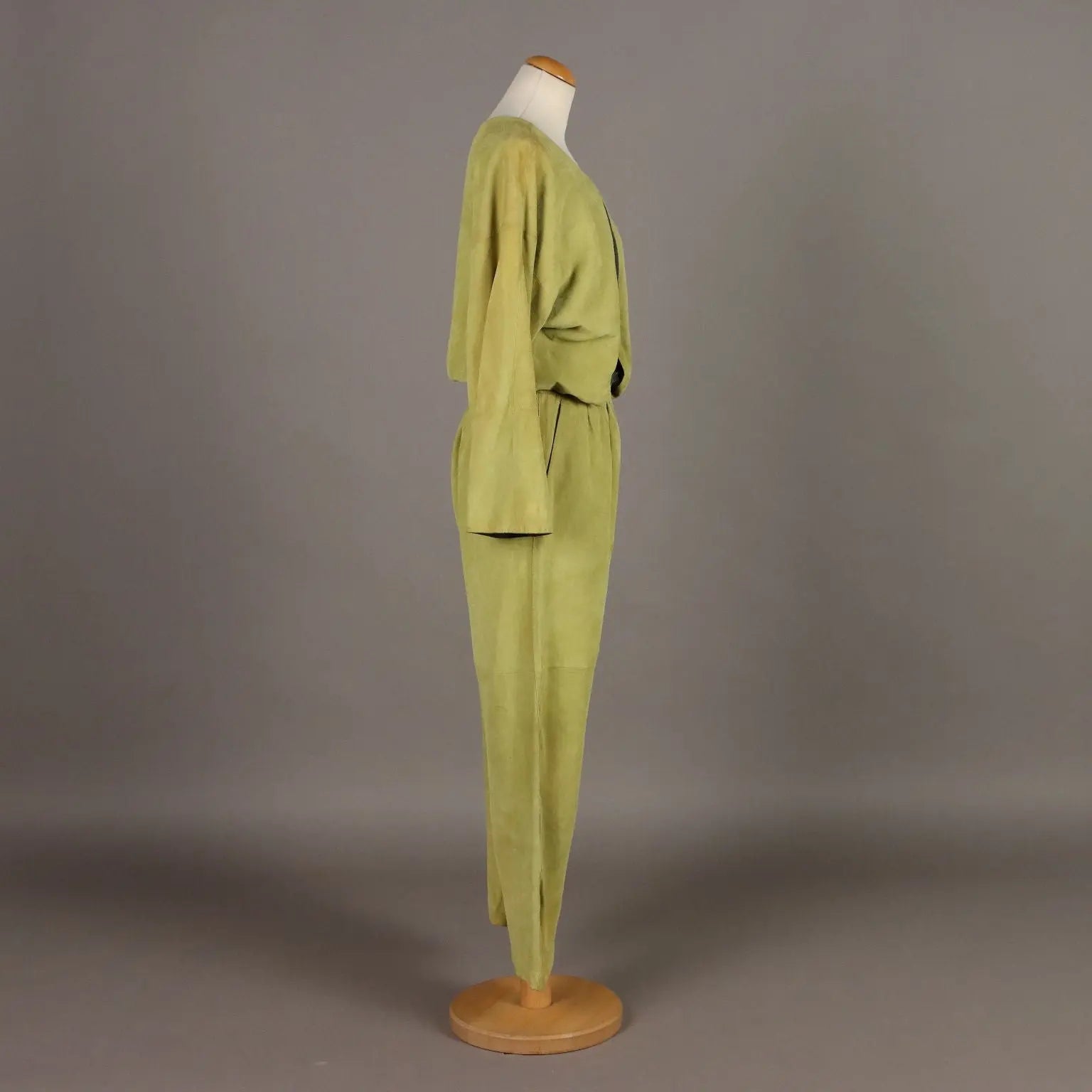 Vintage Suit Franca Mossini Suede UK Size 10 Italy 1980s-1990s - UK Size 10 | Clothing & House Linens | Vintage