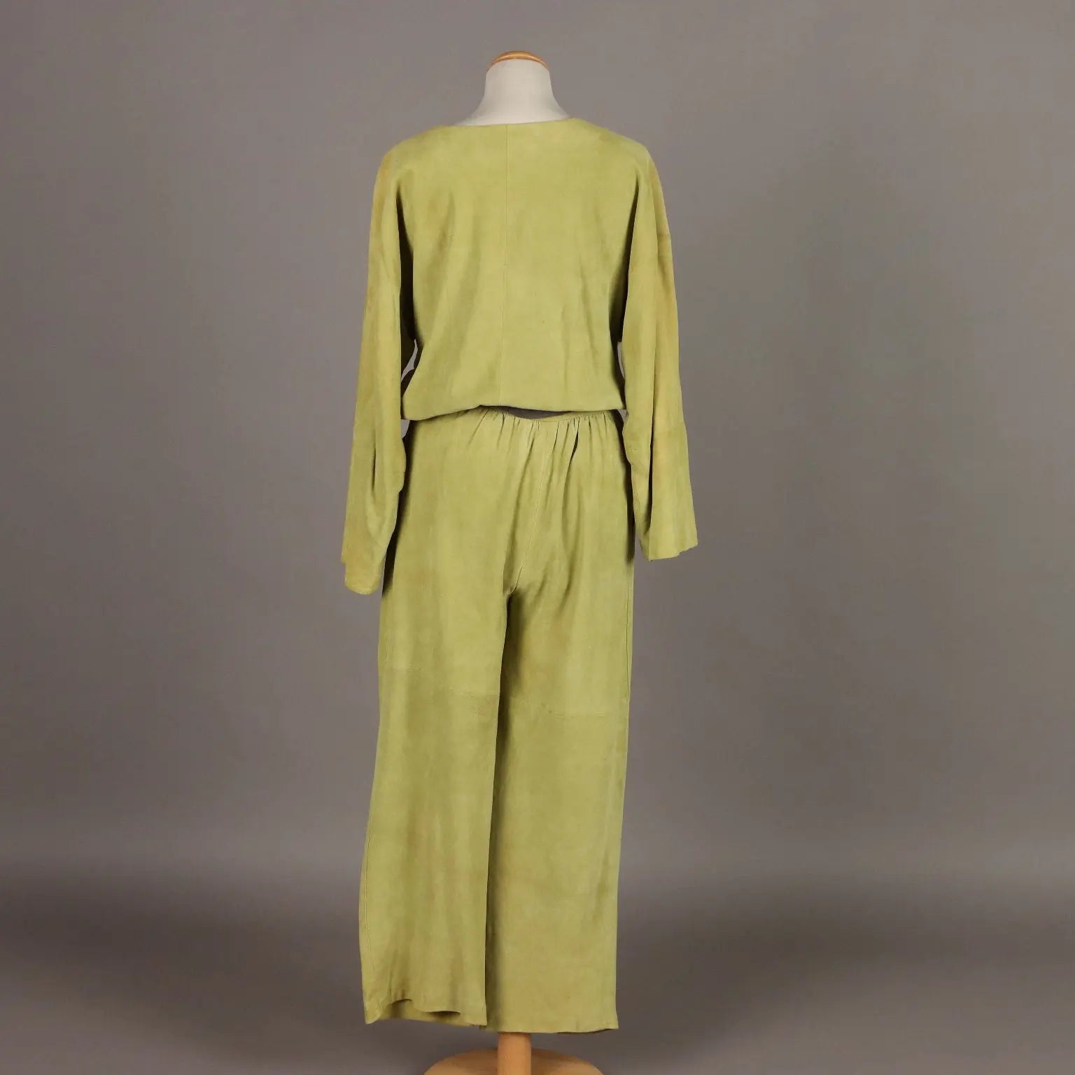 Vintage Suit Franca Mossini Suede UK Size 10 Italy 1980s-1990s - UK Size 10 | Clothing & House Linens | Vintage