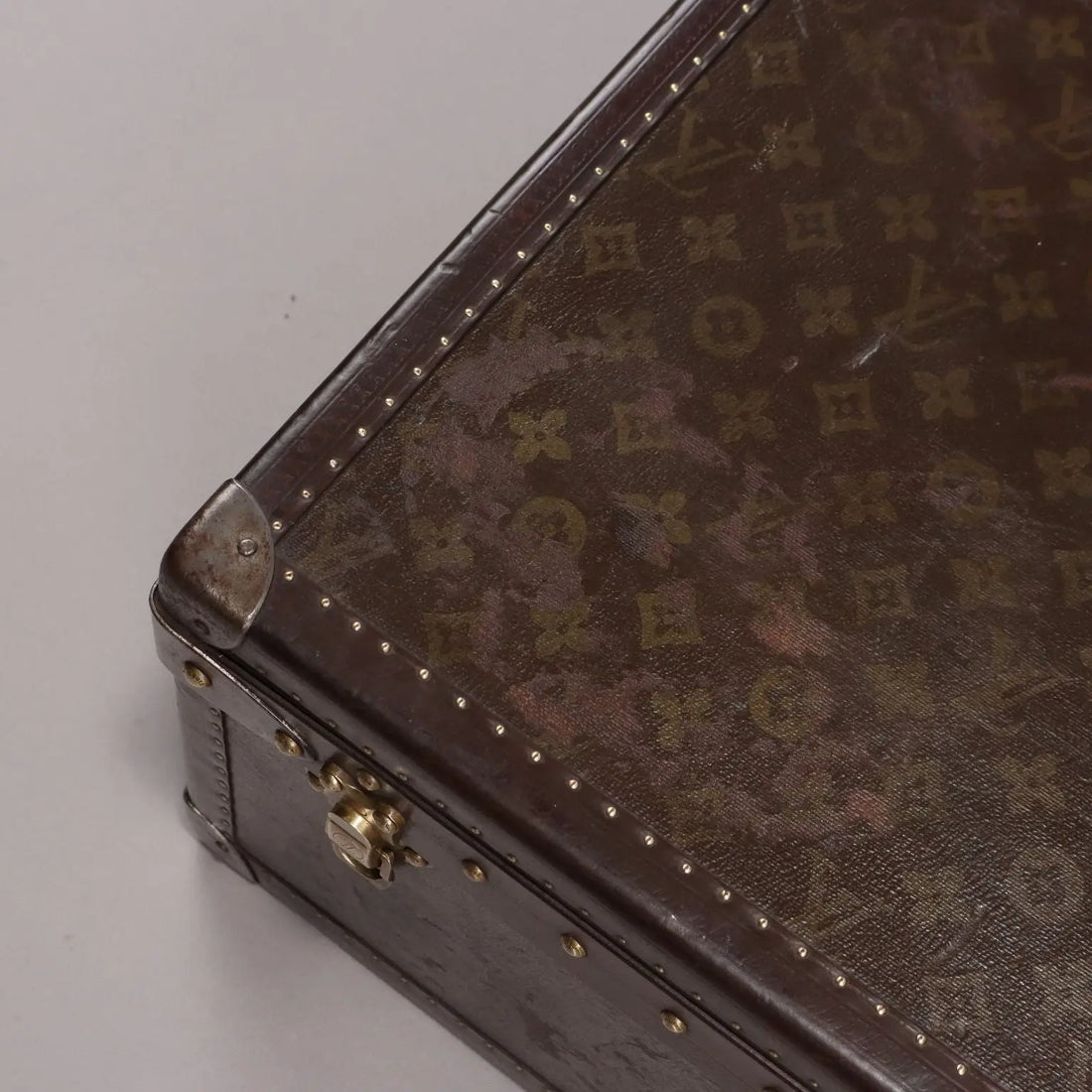 Louis Vuitton Alzer 80 Suitcase Monogram Canvas France | Clothing & House Linens | Vintage