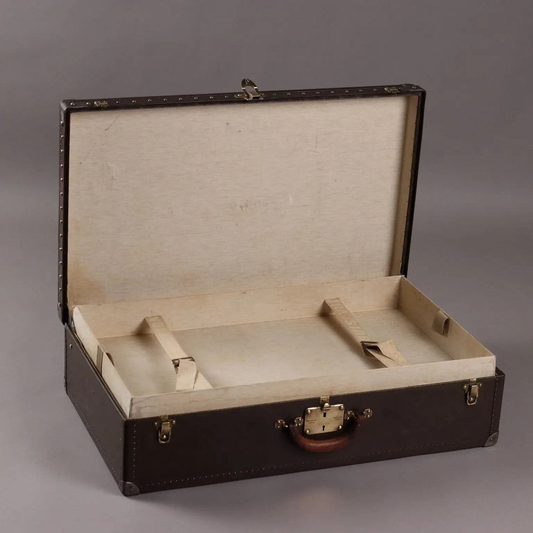 Louis Vuitton Alzer 80 Suitcase Monogram Canvas France | Clothing & House Linens | Vintage