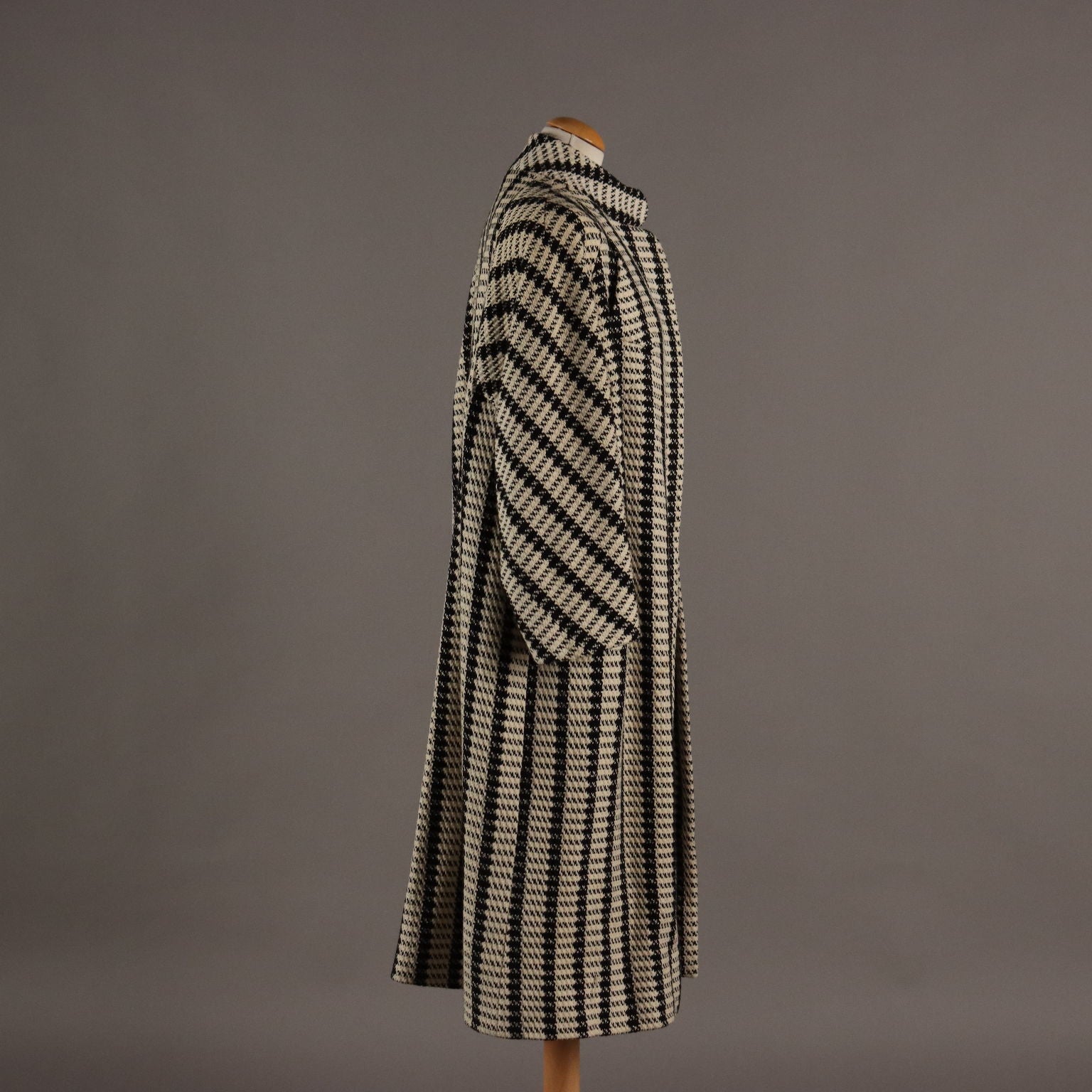  | Clothing & House Linens  Vintage