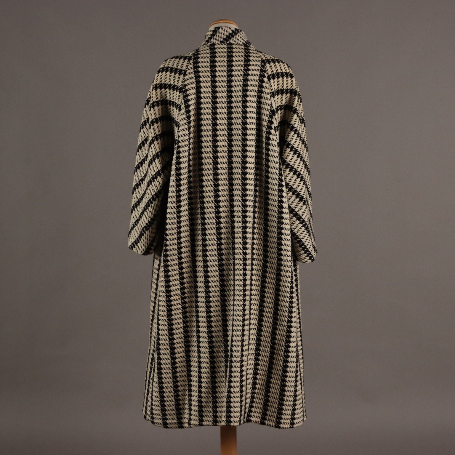  | Clothing & House Linens  Vintage