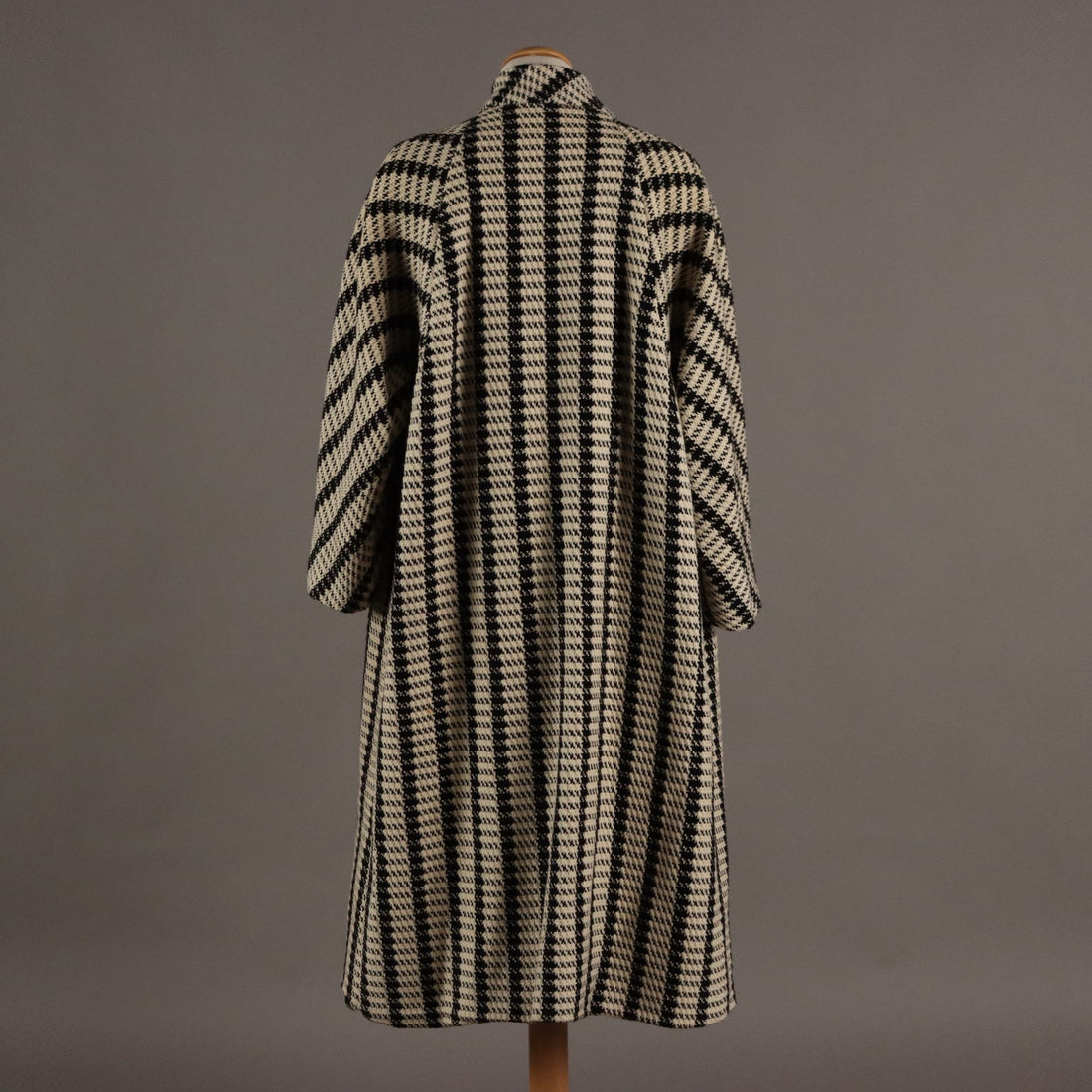  | Clothing & House Linens  Vintage