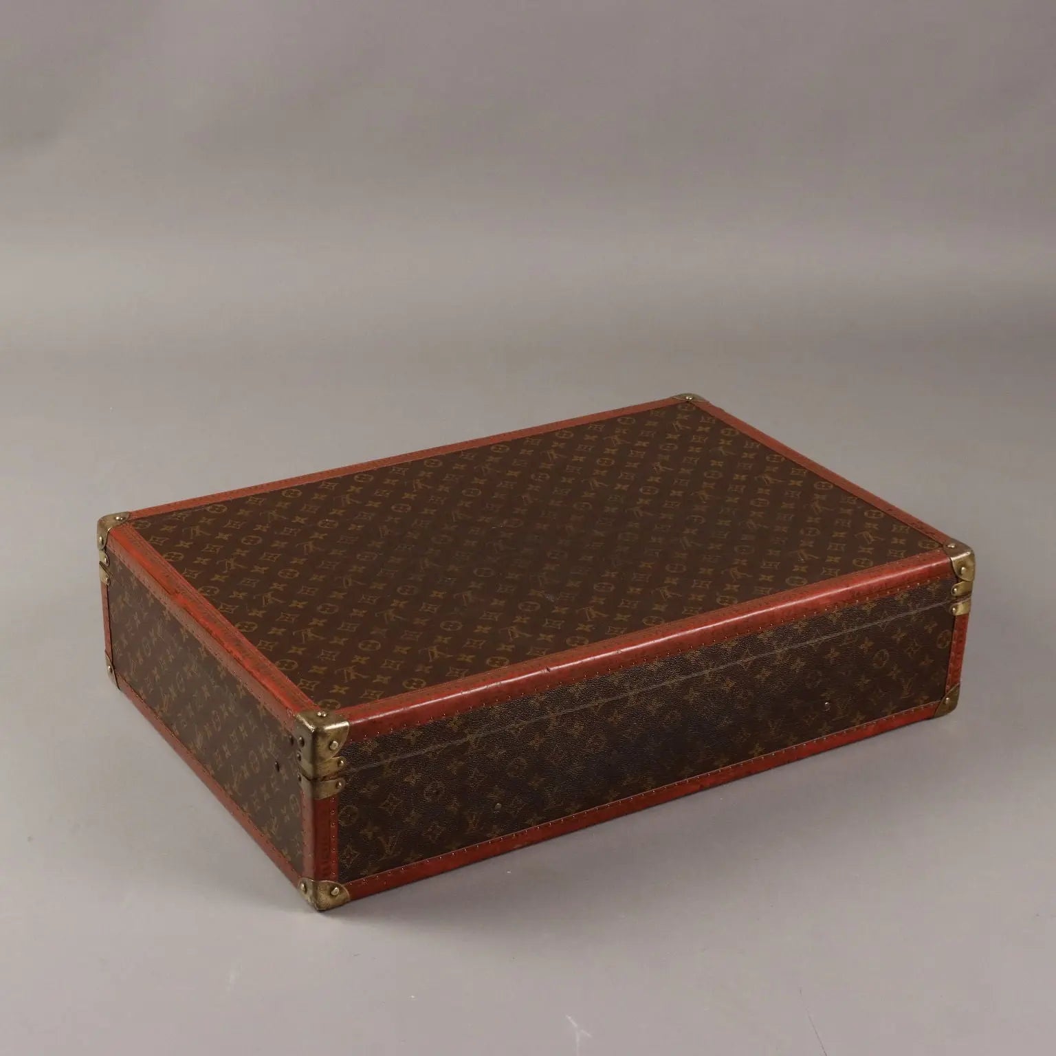 Louis Vuitton Bisten 70 Suitcase Leather Brass France 1970s | Clothing & House Linens | Vintage