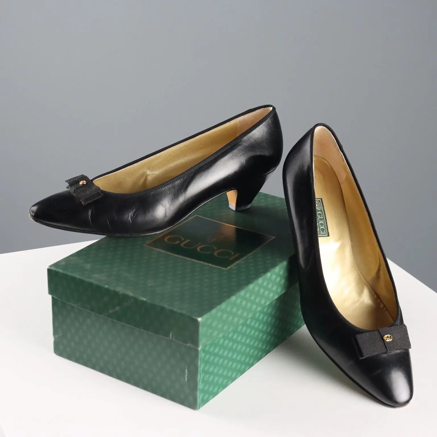 Gucci Vintage Shoes Black Leather UK Size 7 Italy 1980s - UK Size 7 | Clothing & House Linens | Vintage