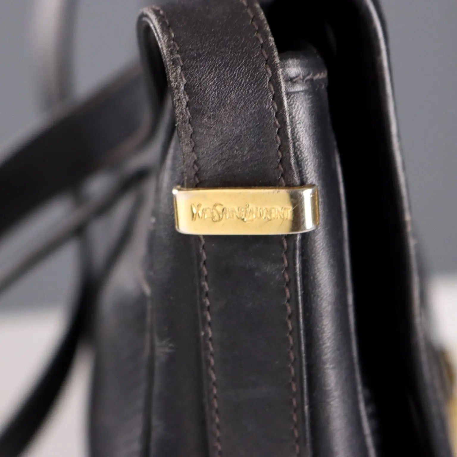 Vintage Bag Yves Saint Laurent Black Leather Italy 1970s-1980s | Clothing & House Linens | Vintage