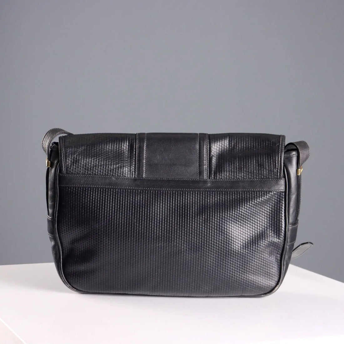 Vintage Bag Yves Saint Laurent Black Leather Italy 1970s-1980s | Clothing & House Linens | Vintage