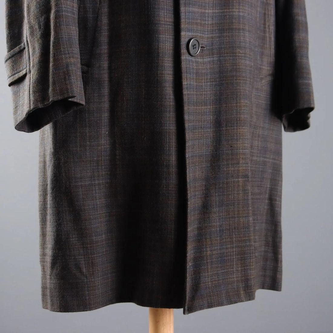 Aquascutum Men's Vintage Scottish Wool Coat Size 40 1980s - UK Size 40 | Clothing & House Linens | Vintage