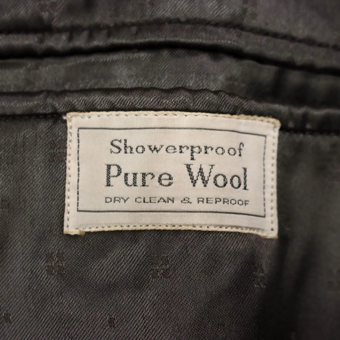 Aquascutum Men's Vintage Scottish Wool Coat Size 40 1980s - UK Size 40 | Clothing & House Linens | Vintage