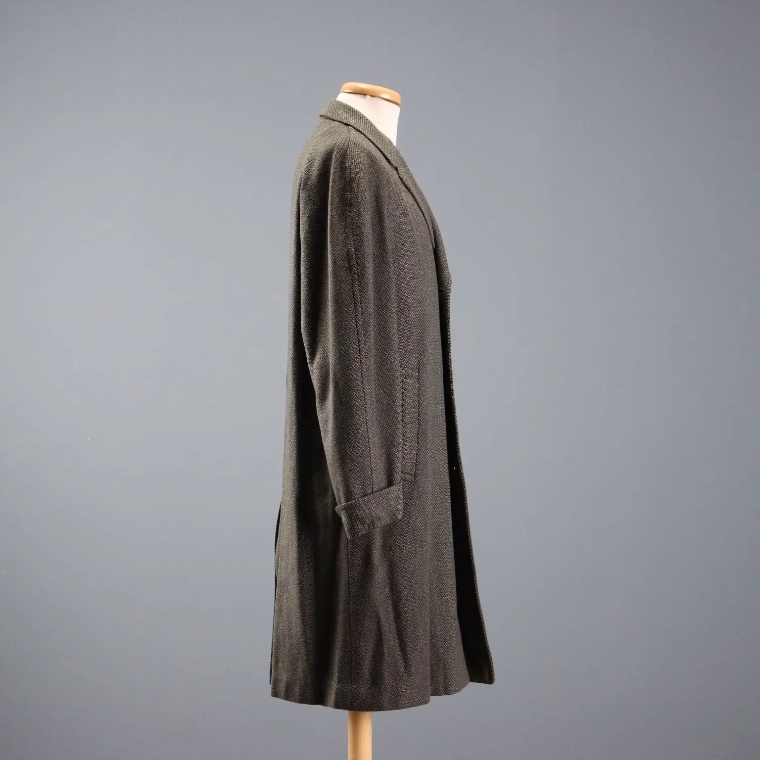 Aquascutum Men's Vintage Tweed Coat UK Size 40 1980s - UK Size 40 | Clothing & House Linens | Vintage