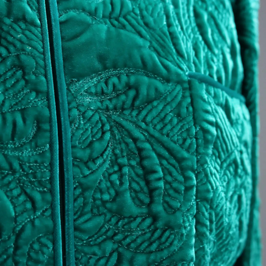 Valentino Vintage Jacket Green Velvet UK Size 14 Italy - UK Size 14 | Clothing & House Linens | Vintage