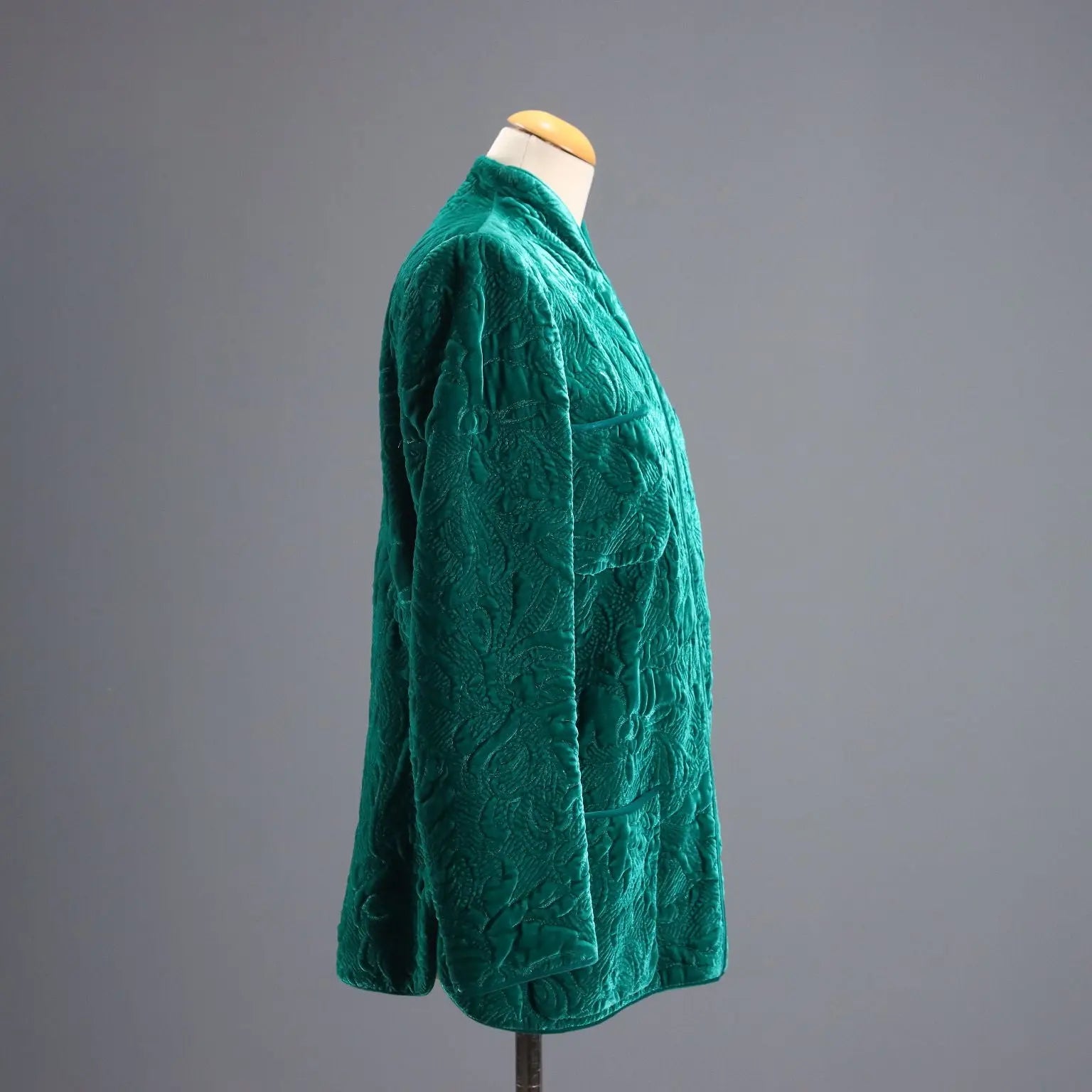 Valentino Vintage Jacket Green Velvet UK Size 14 Italy - UK Size 14 | Clothing & House Linens | Vintage